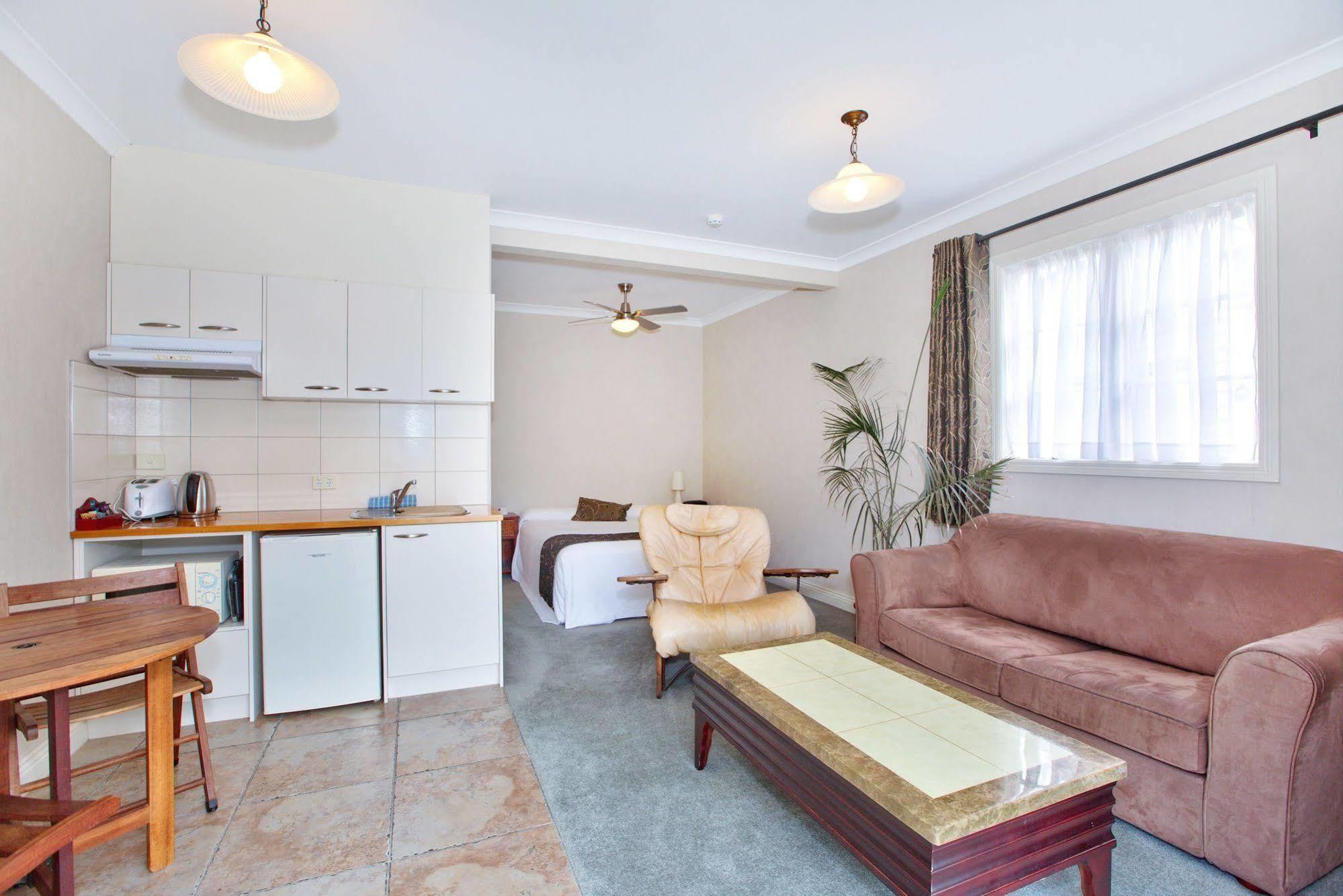 Warkworth Lodge Экстерьер фото